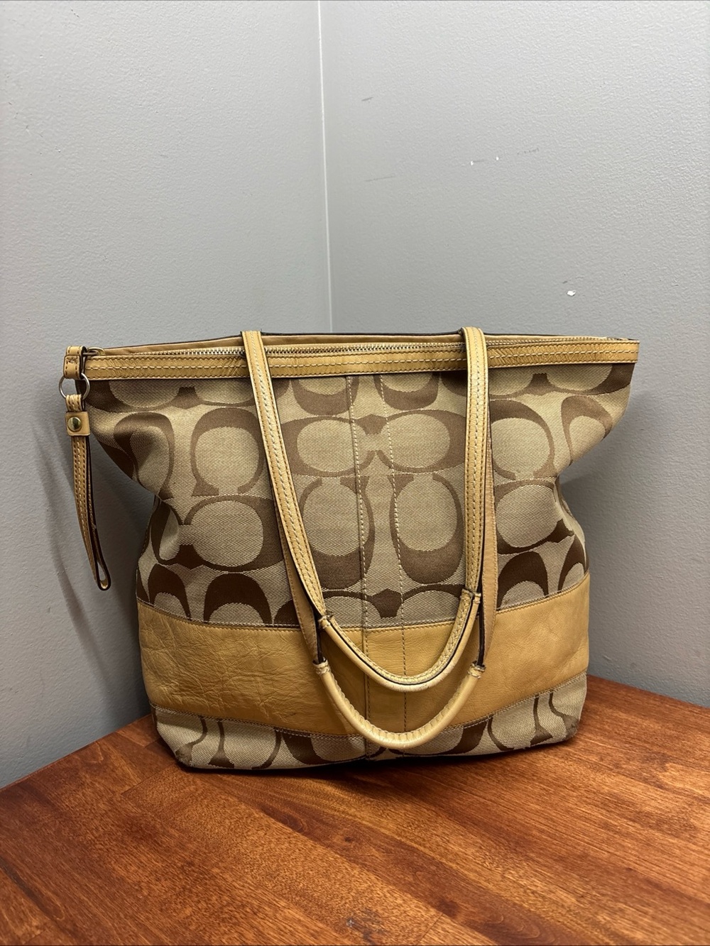 Coach Khaki Signature Canvas Tote with Gold Trim - Picture 2 of 16
